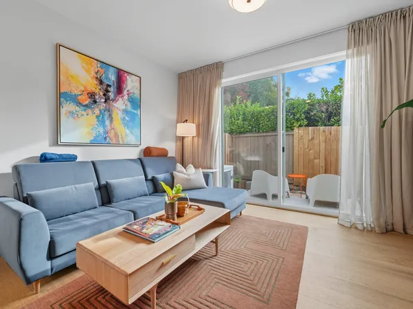 330 NE 58th Ave, Portland, OR 97213