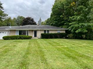 1514 N Drake Rd, Kalamazoo, MI 49006