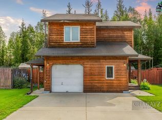 803 Shannon Dr, Fairbanks, AK 99701