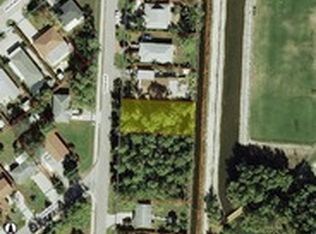 5360 Texas Ave, Naples, FL 34113