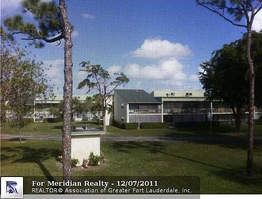 4th image of 4123 NW 88th Ave APT 202