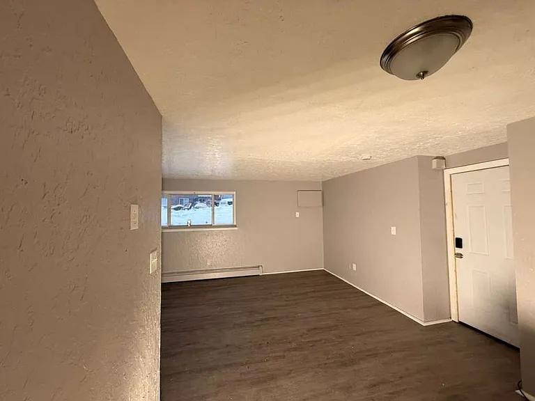 13420 Euclid Ave — Photo 11