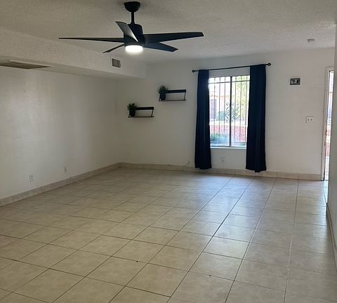 3rd image of 458 Las Casitas Way