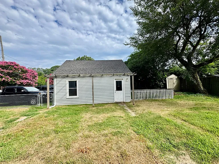 9251 Atwood Ave — Photo 50