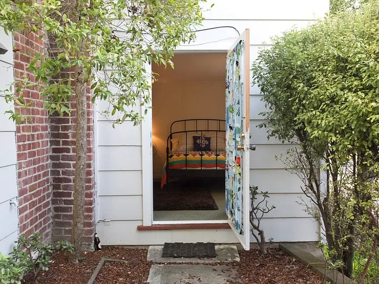 527 Coventry Rd — Photo 9