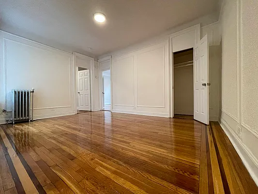 Rented by Hillel Realty Group | media 4