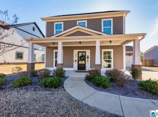 125 Lake Ridge Dr, Trussville, AL 35173