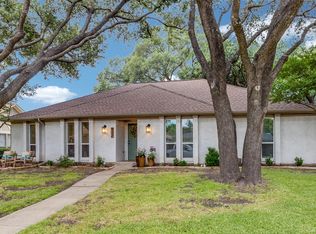 902 E Berkeley Dr, Richardson, TX 75081