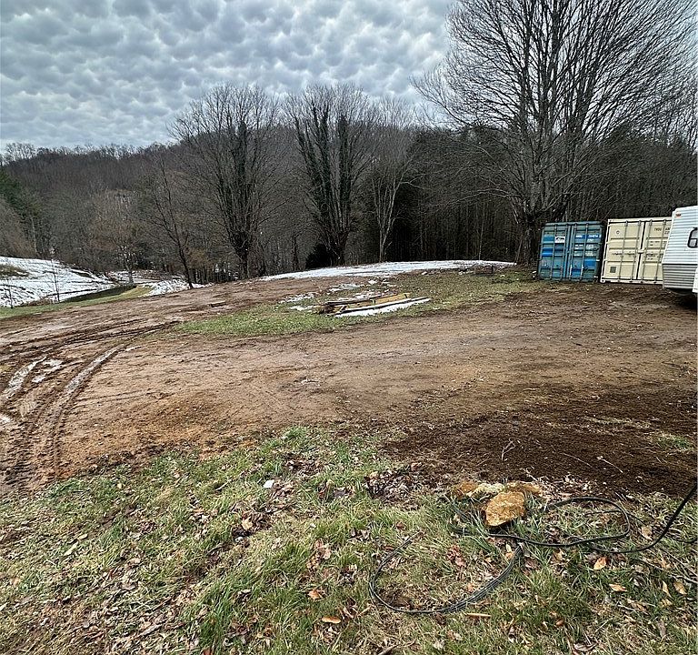 1st image of 45 Windy Hollow Lane