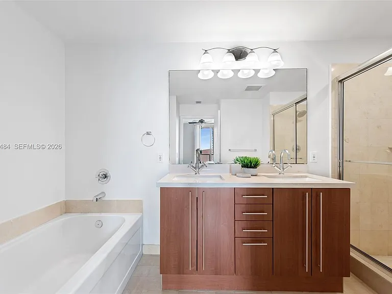 79 SW 12th St #2503 — Photo 13