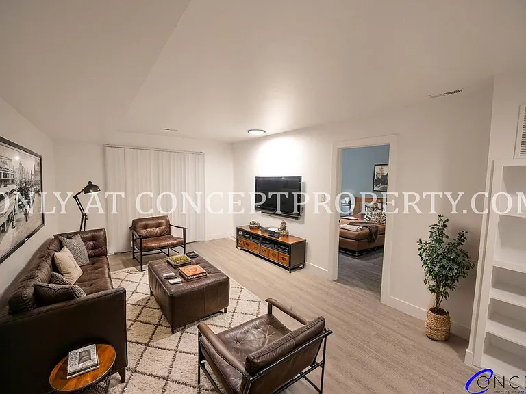Lofts on 5th — Photo 101
