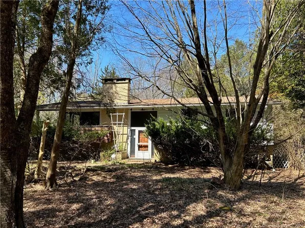 20 Wilson Road, Putnam, CT 06260