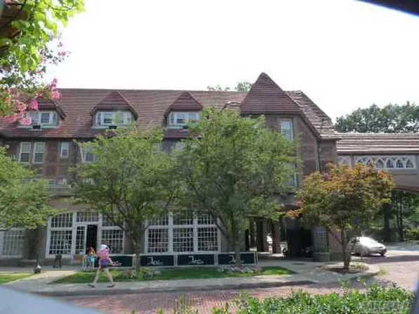 1 Station Square image 1 of 15