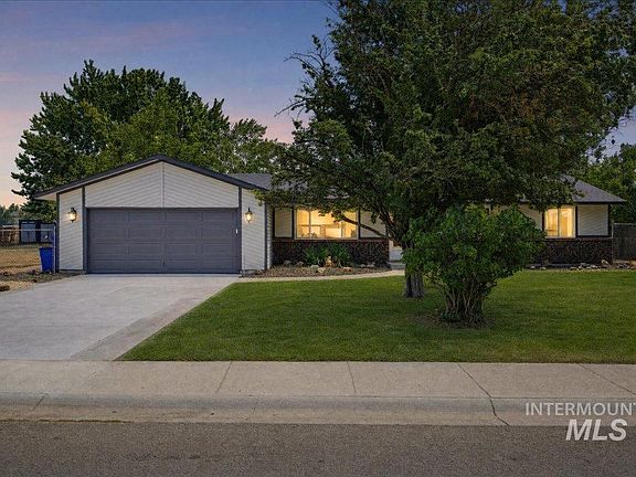 5th image of 5030 S Missoula Way