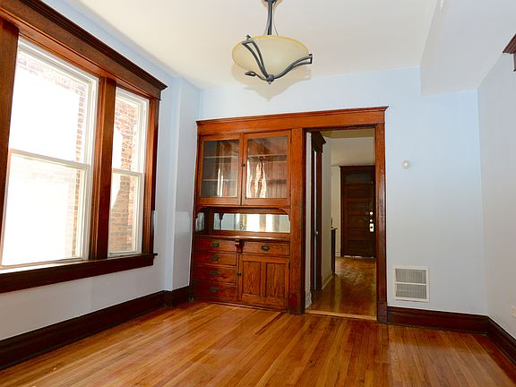 2nd image of 2228 S Marshall Blvd #B