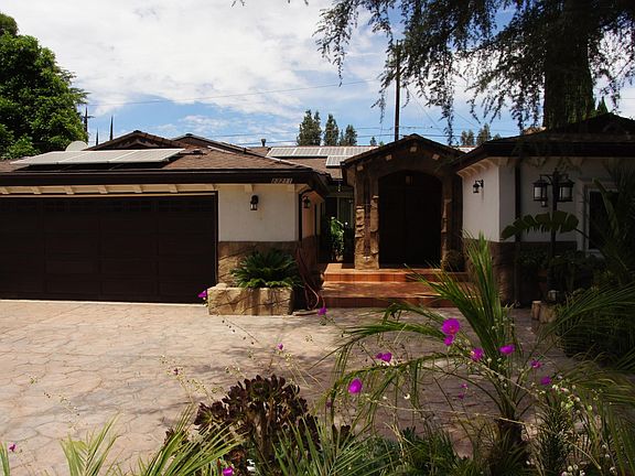 5th image of 23211 Leonora Dr