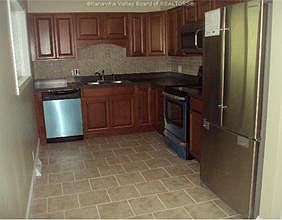 4th image of 705 Gordon Dr
