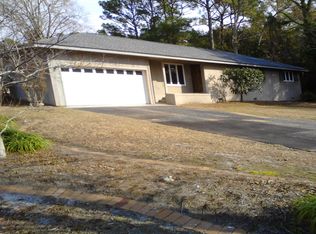 601 Pine Valley Dr, Wilmington, NC 28412