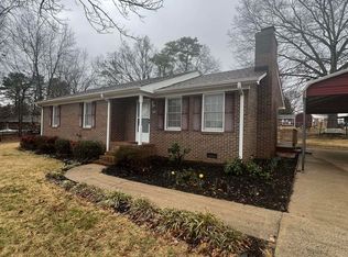107 Bivings Dr, Duncan, SC 29334