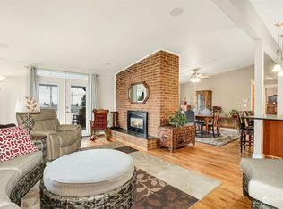 3312 NE 11th St, Renton, WA 98056