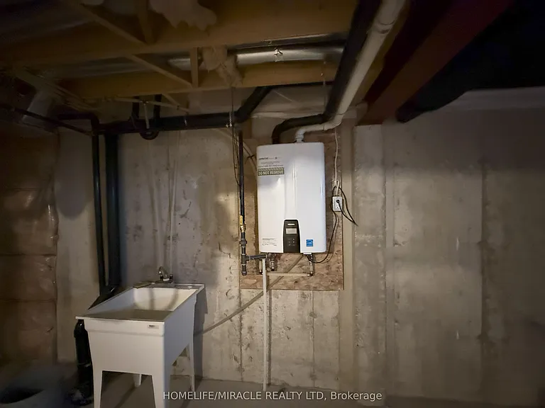 40 Middleton St — Photo 15