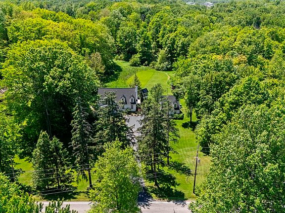 4th image of 7399 Pettibone Rd