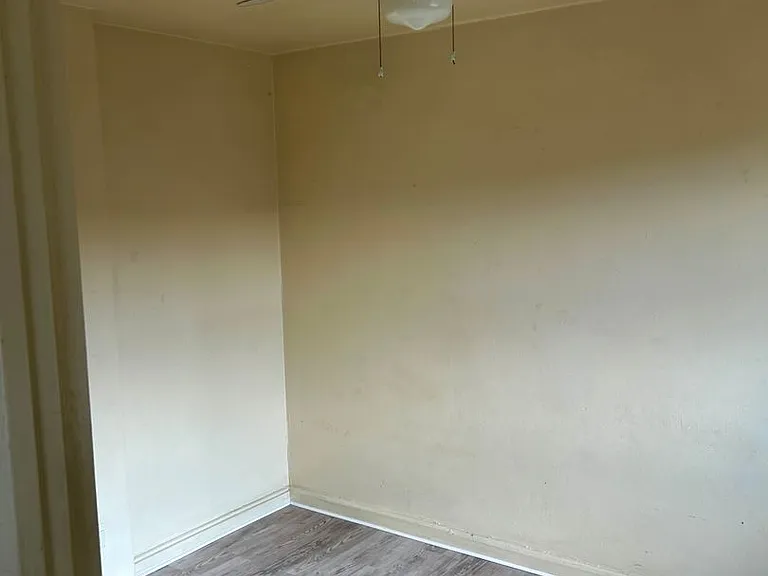 Tiffany Place — Photo 11