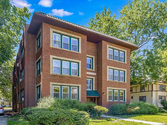 2nd image of 407 W Green St #4