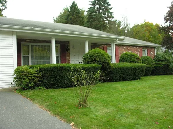 40 Willis Dr, Cumberland, RI 02864