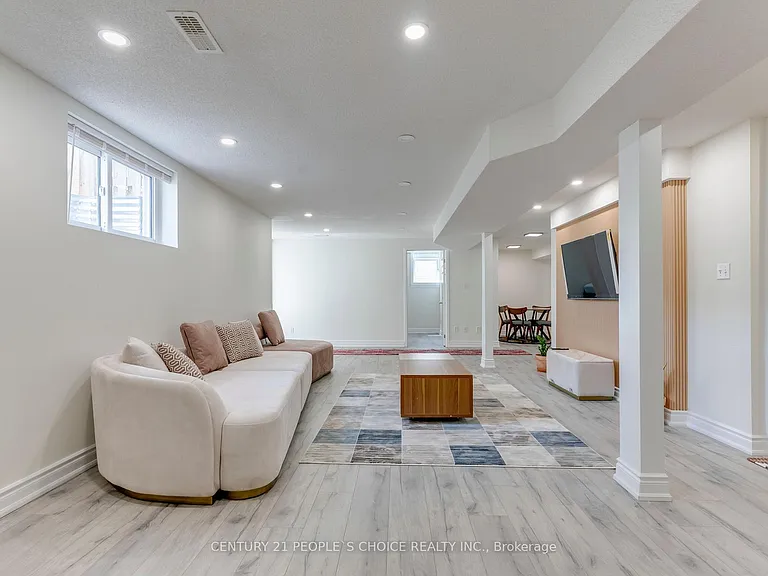 5358 Bellows Ave #BASEMENT — Photo 8