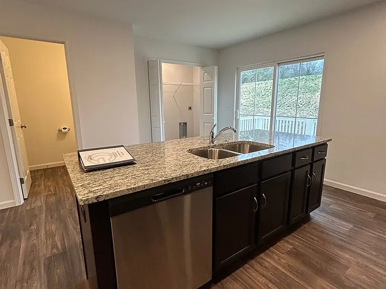 12 Meredith Way — Photo 5