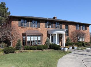 6 Cid Del Way, Buffalo, NY 14221
