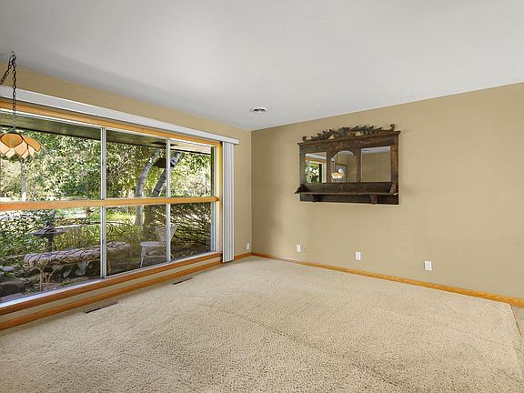 5th image of 5805 Yorkshire ROAD
