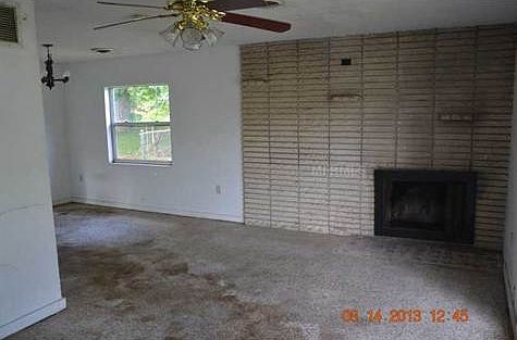 2nd image of 6806 Derrick Dr