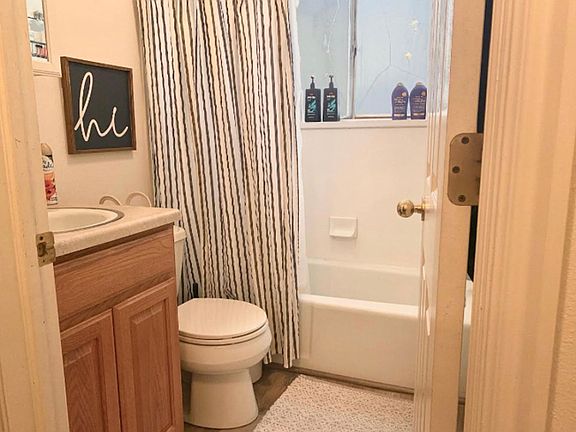 2nd image of 423 S State St APT 102