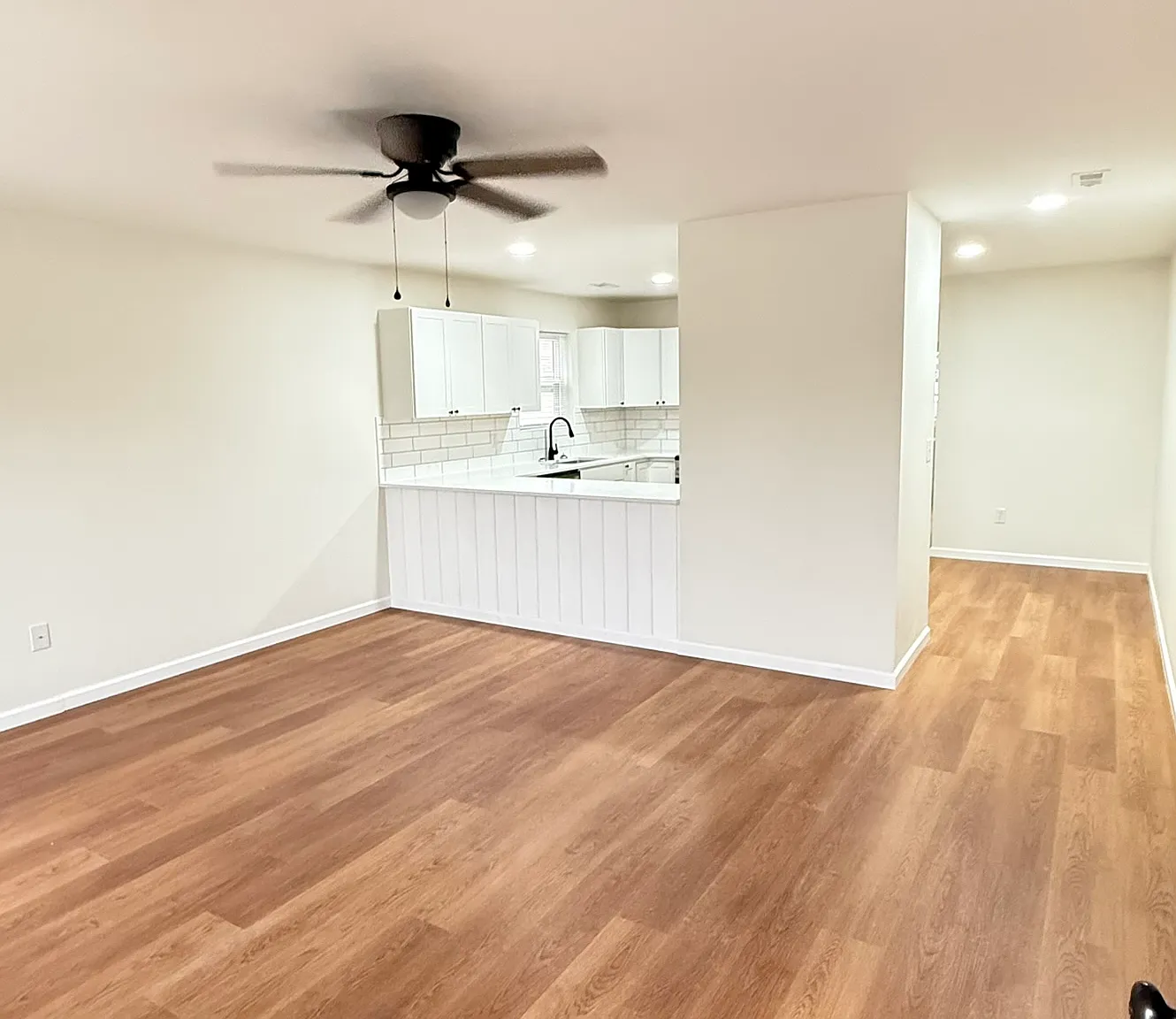 1 bed, 792 sqft, $1,195 — Photo 3