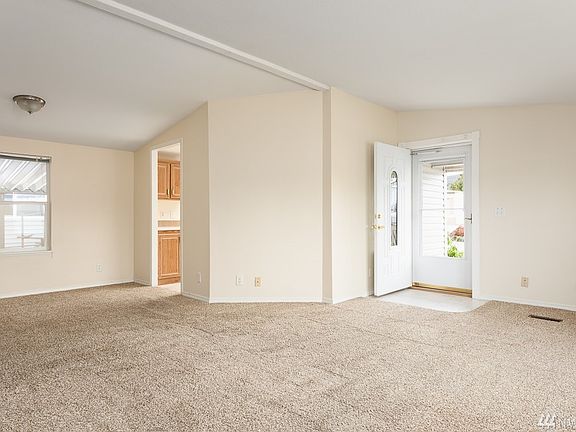 3rd image of 3213 S 183rd Pl