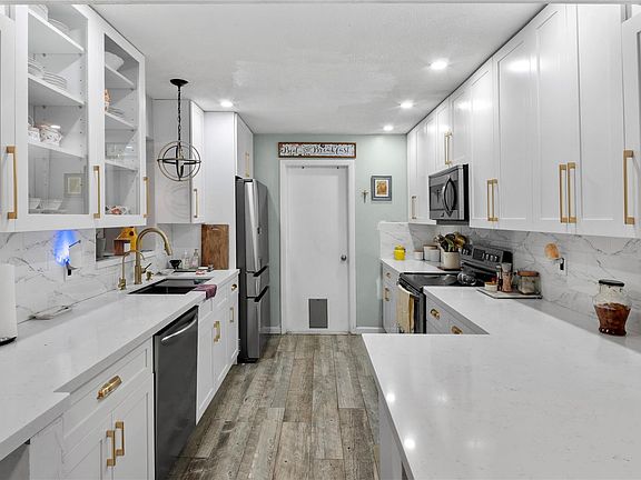 3rd image of 6322 Royal Palm Boulevard
