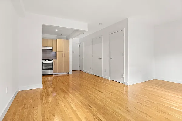 Rented by Stonehenge NYC LLC | media 3