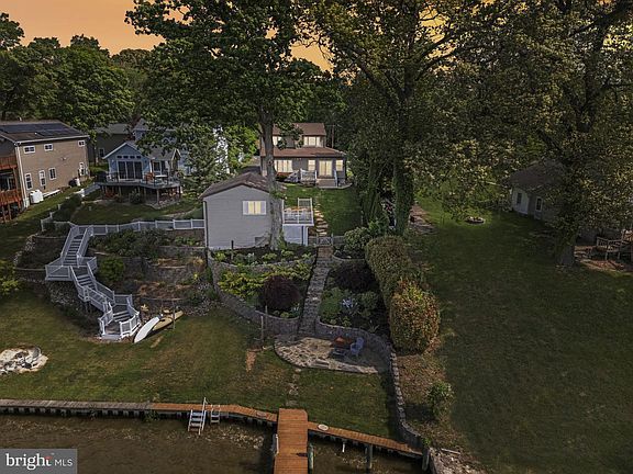 2nd image of 5907 Loreley Beach Rd
