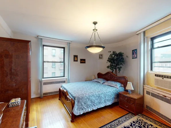 1150 Brighton Beach Avenue image 1 of 31