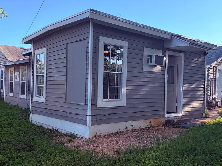 311 Glamis Ave #I — Photo 16