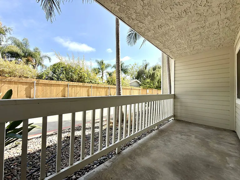 Coastal Community in Encinitas — Photo 15