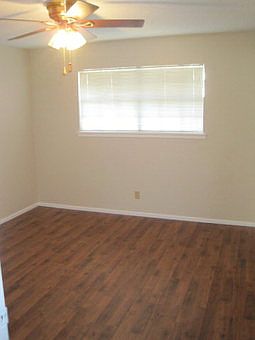 4th image of 3 Revere Pl
