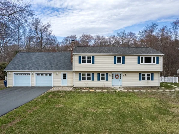 88 Lovering St, Medway, MA 02053