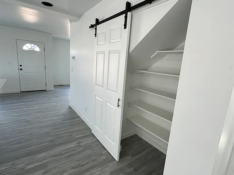 3030 Cook Dr — Photo 4