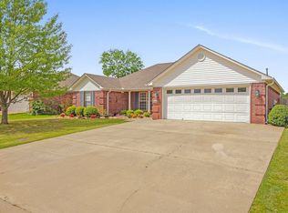 2540 Gladiola, Conway, AR 72034