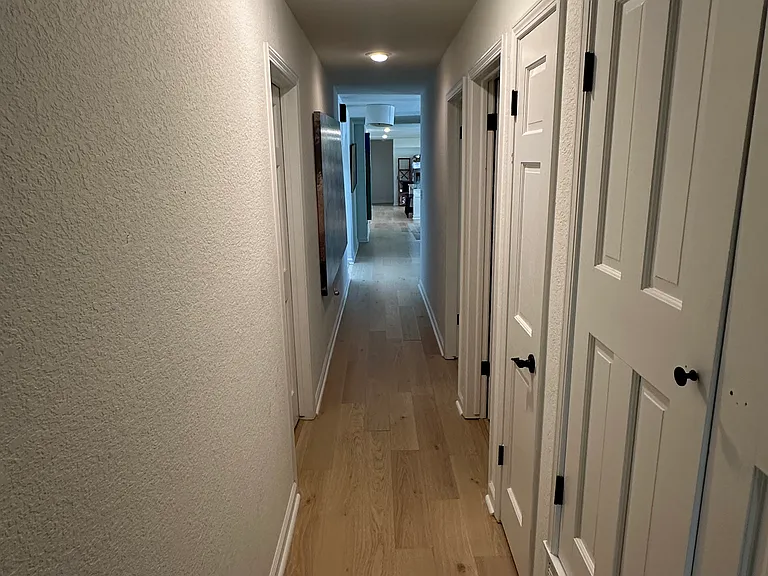 1111 Parnell Dr — Photo 6
