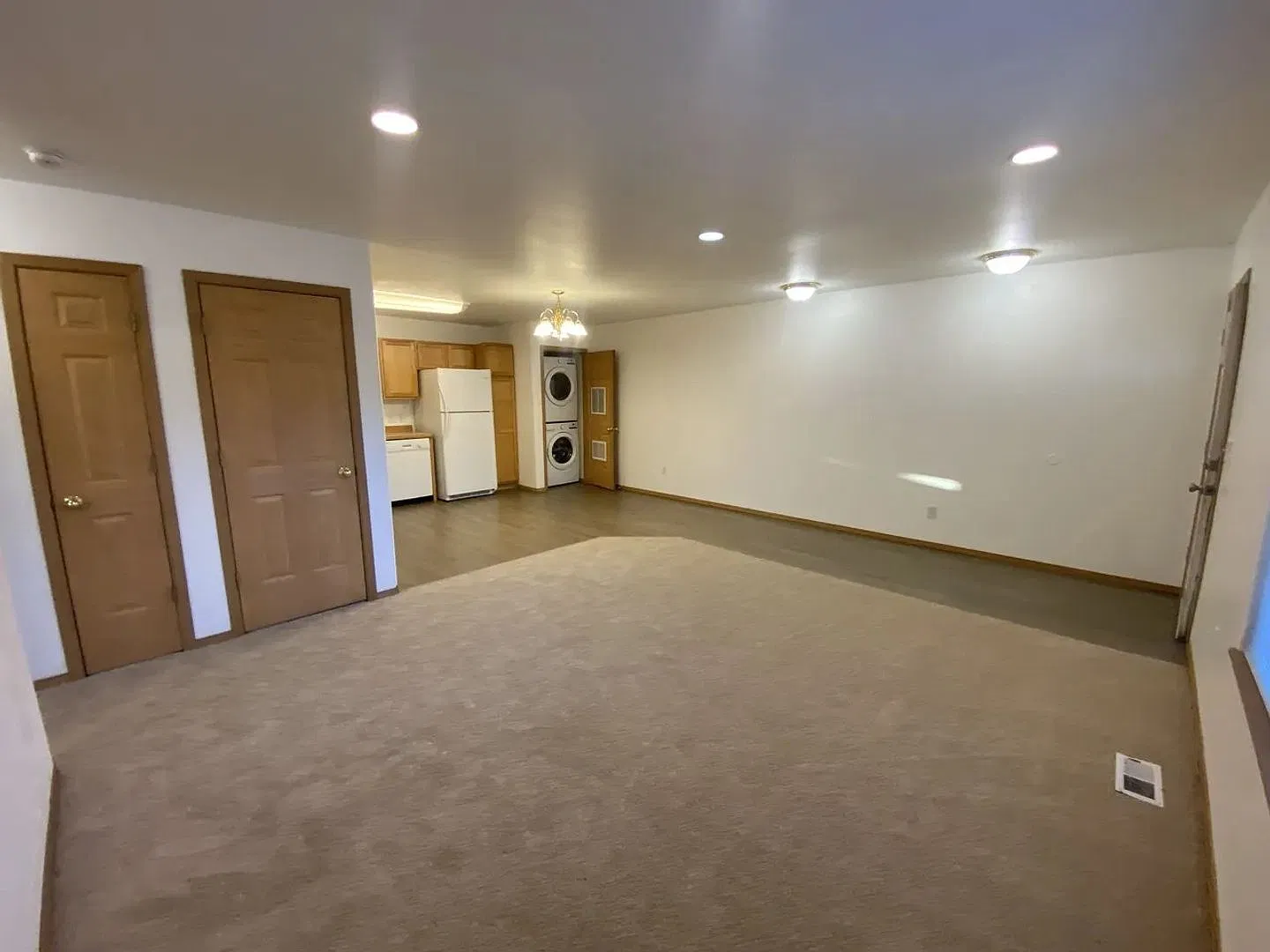 2 Bedroom, 1 Bathroom in Southwest Anchorage. — Photo 4