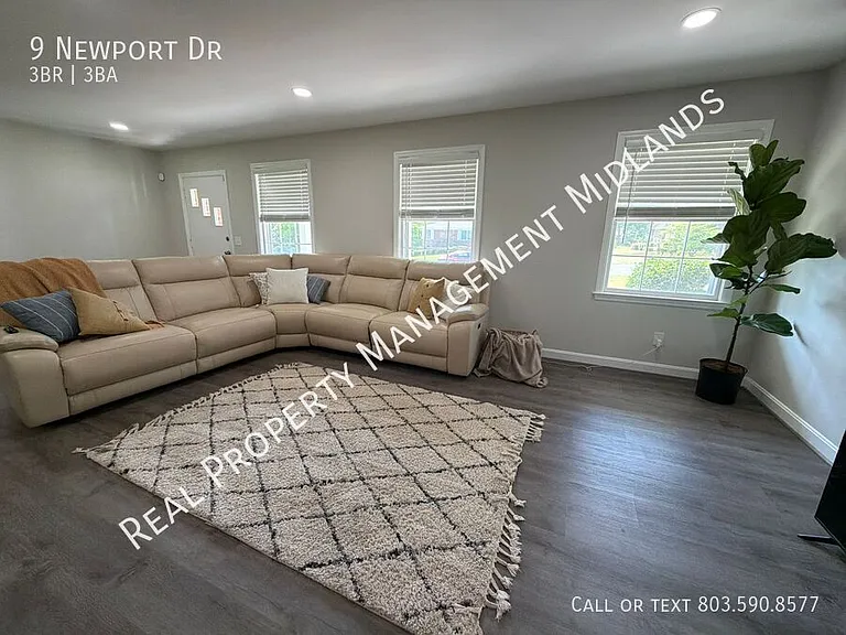 9 Newport Dr — Photo 9